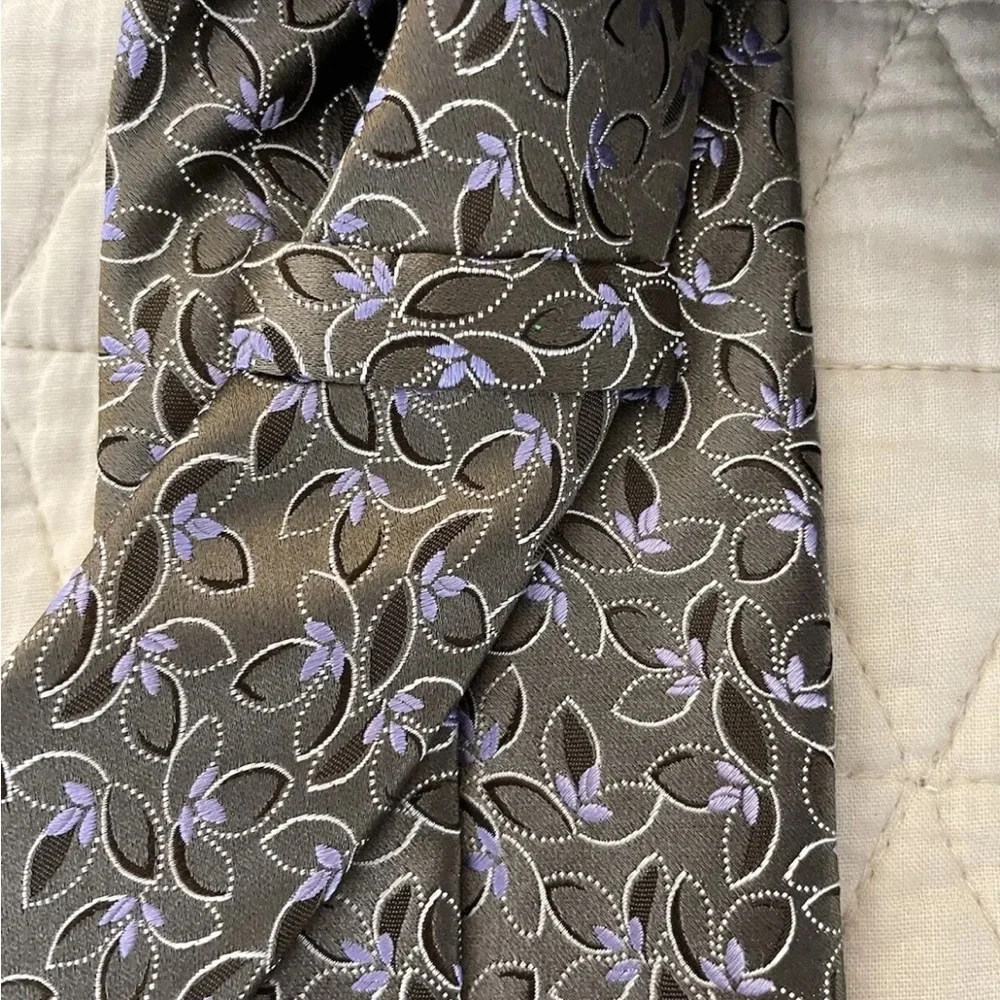 Ermenegildo Zegna Textured Floral Print Silk Power‎ Tie in Taupe & Lavender $260